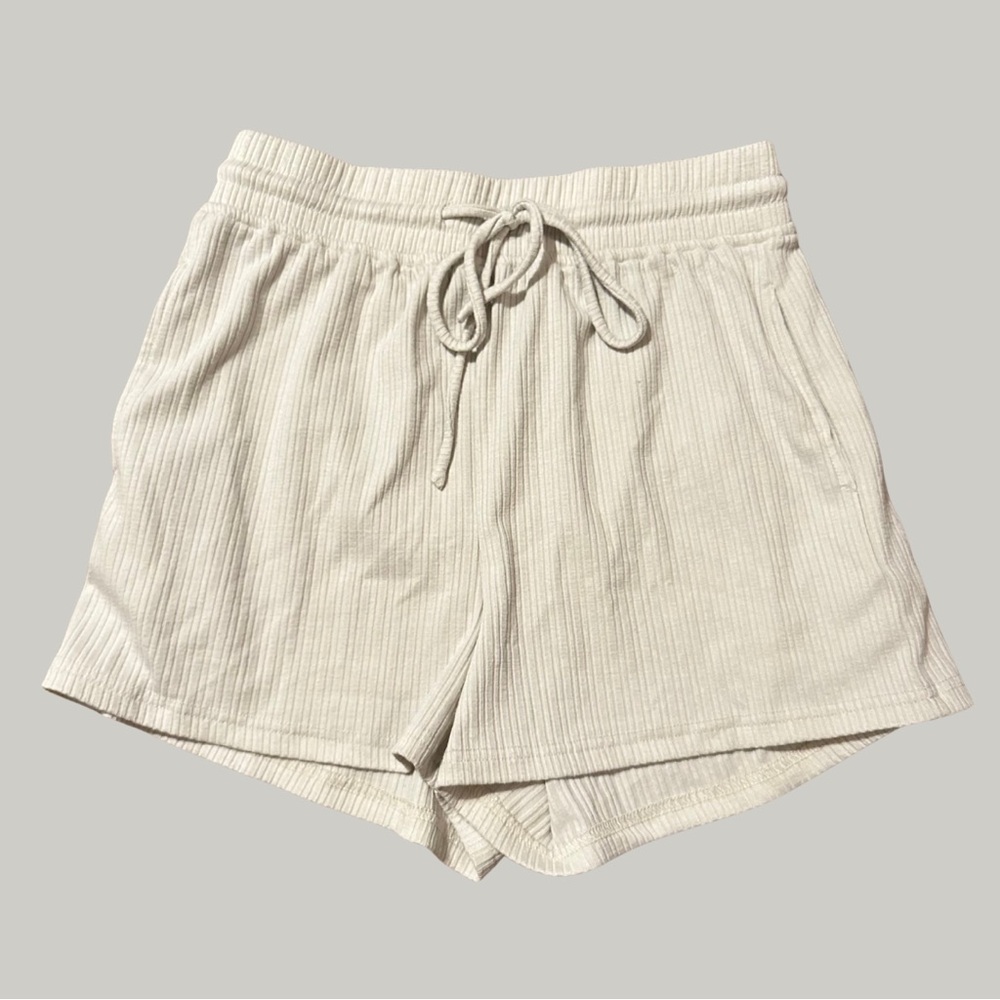 EUC Ribbed High Waisted Shorts